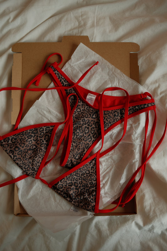 Bikini met luipaardprint: dé “cool girl” basic die altijd trendy blijft